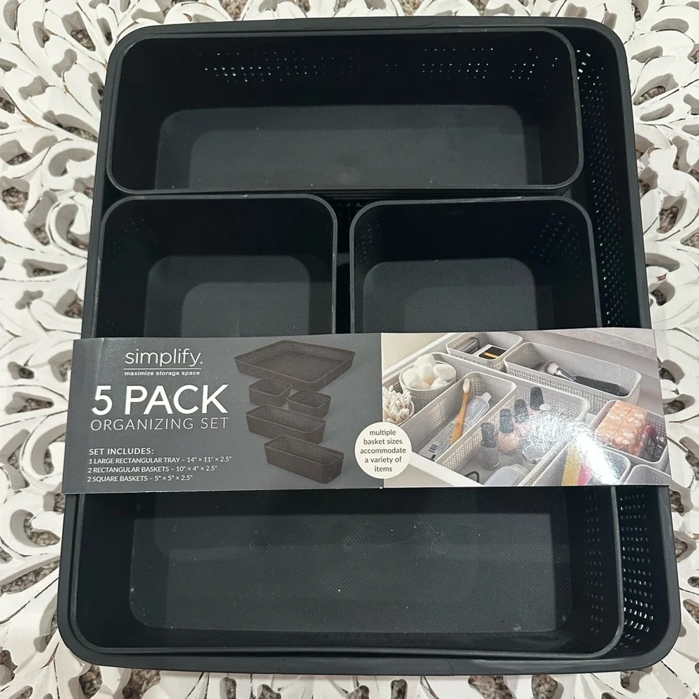 Black Makeup Organizer Set